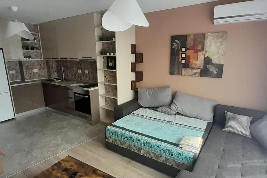 Stylish Apartment Near City Center Plovdiv Exterior foto