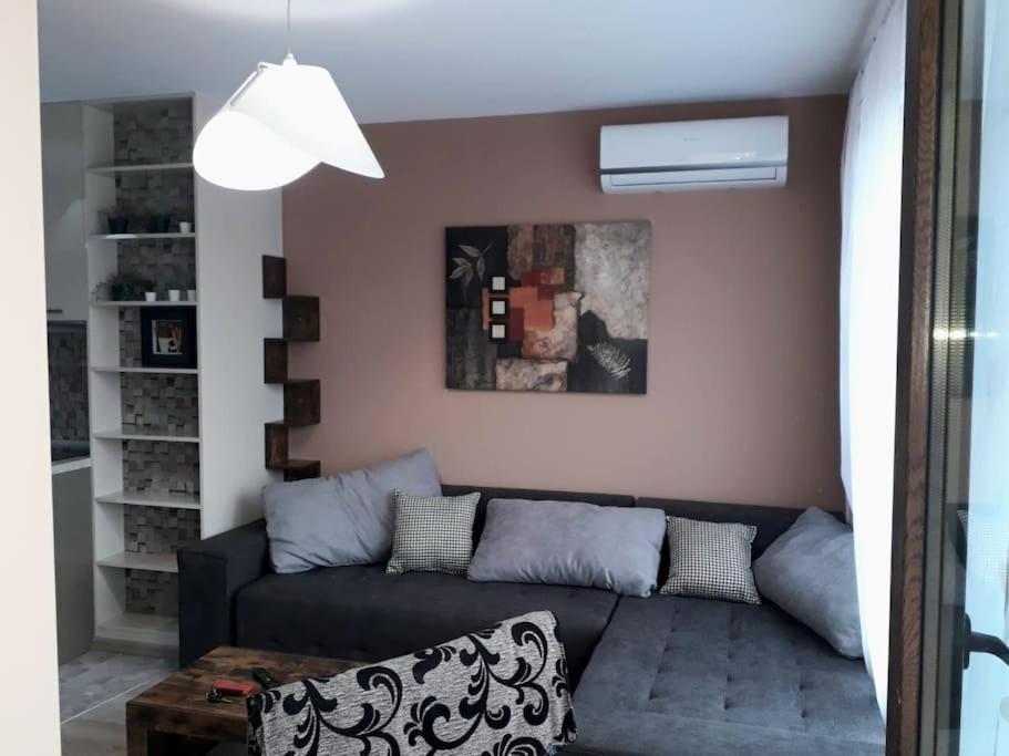 Stylish Apartment Near City Center Plovdiv Exterior foto